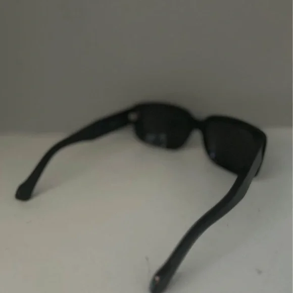 Balenciaga Dark Frame Sunglasses - Picture 4 of 4